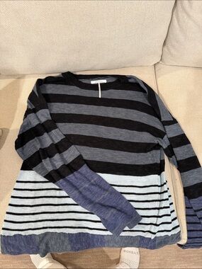 Women’s Striped Crewneck Sweater in Black and Gray by